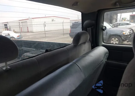 2002 GMC Sierra 2500Hd Sle z USA, uszkodzony, nr VIN 1GTHK29UX2E278831